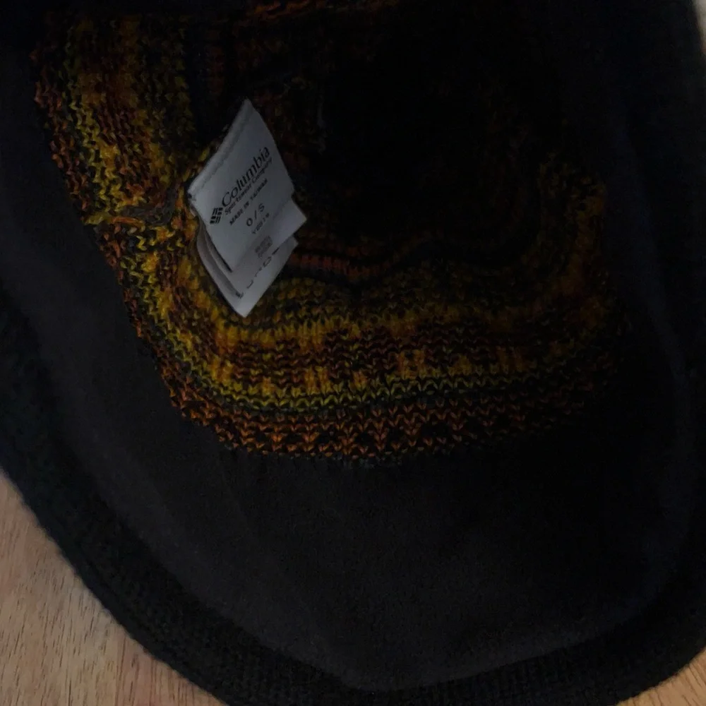 Columbia Children's Knit Geometric Pom Beanie Hat in Black, Yellow & Orange